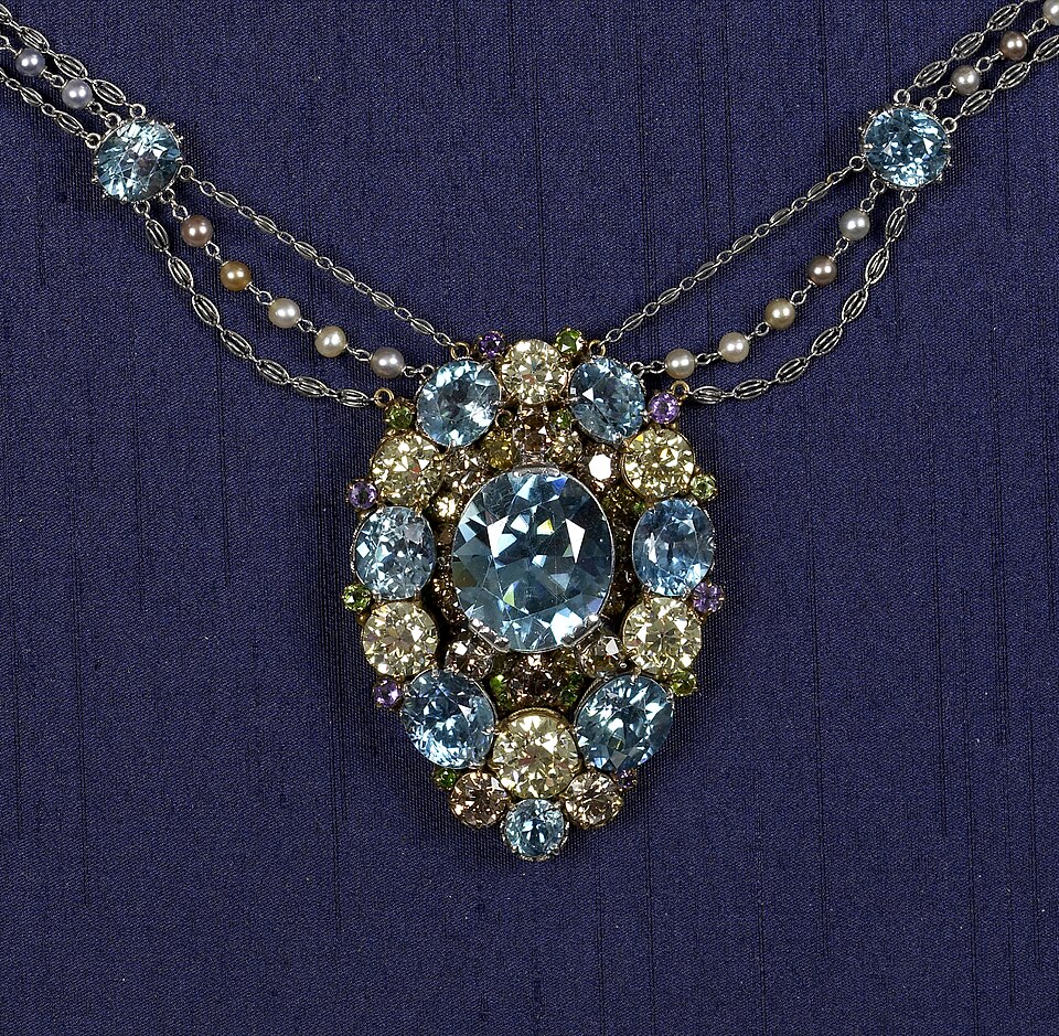 Gemstones for Olive Skin Tone: Gemstones for Olive Skin Tone shown through color, cut, setting context, and material evidence.